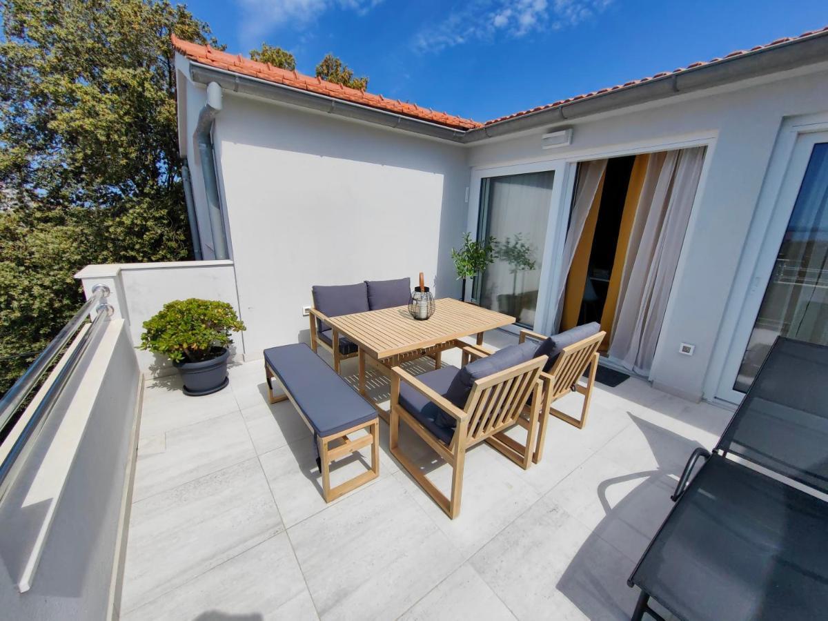 Residence Family Plazina - Place 1 & 2 Petrcane Exterior foto